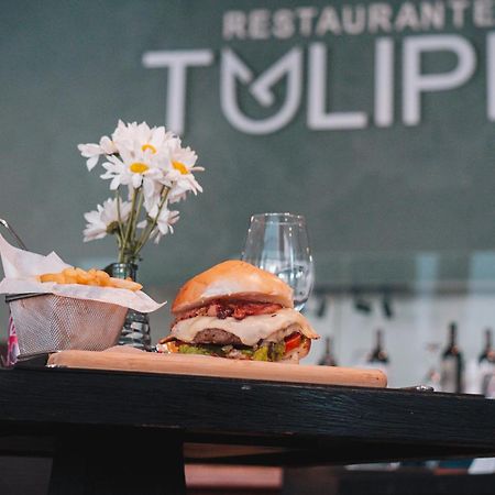 فندق Golden Tulip Porto فيتوريا المظهر الخارجي الصورة