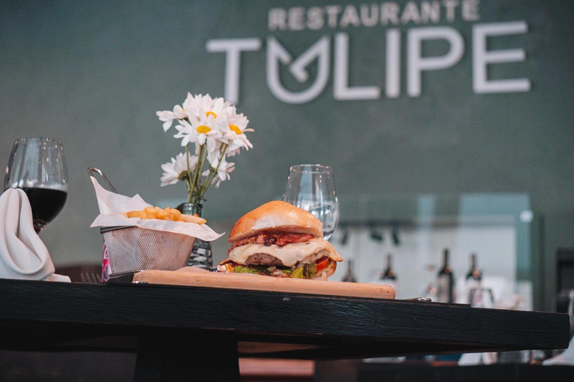 فندق Golden Tulip Porto فيتوريا المظهر الخارجي الصورة